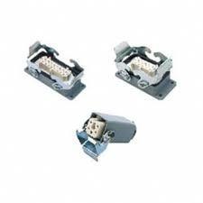 SCHNEIDER ELECTRIC 24X16AMP 24P+PE DUVAR PRİZİ