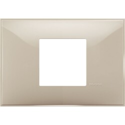 Bticino - BTİCİNO R4819CR CLASSİA SERİSİ 3/2M KREM POLİMER PLASTİK ÇERÇEVE 8005543634028