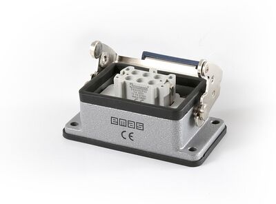 EMAS EBM06PM46 6 KONTAKLI MAKİNA PRİZİ ALTTAN GİRİŞLİ MANDALLI 16A