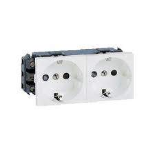 Legrand - LEGRAND 077602 4 MODÜL SİSTEM ARMADA İKİLİ TOPRAKLI BEYAZ PRİZ 3245060776022