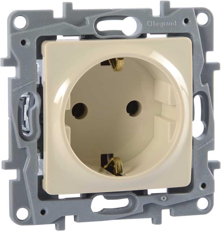 LEGRAND 768414 RAVENTİ KREM TOPRAKLI PRİZ 3414971109964