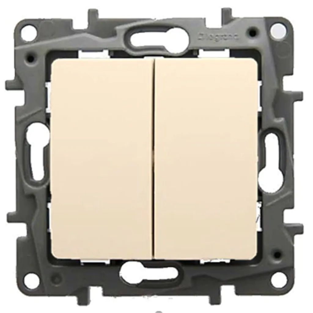 Legrand - LEGRAND 767406 SALBEİ BEJ KOMÜTATÖR 3245067674062
