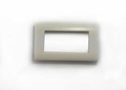 Legrand - LEGRAND YENİ REFERANSI 638072 DLP-S İÇİN 75MM 4 MODÜL KAİDE 3245066380032